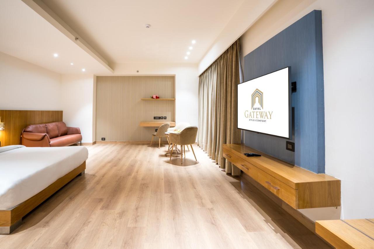 Dayal Gateway Hotel Lucknow Eksteriør billede